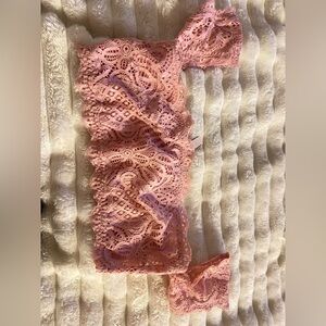 Pink lacey crop top 🎀